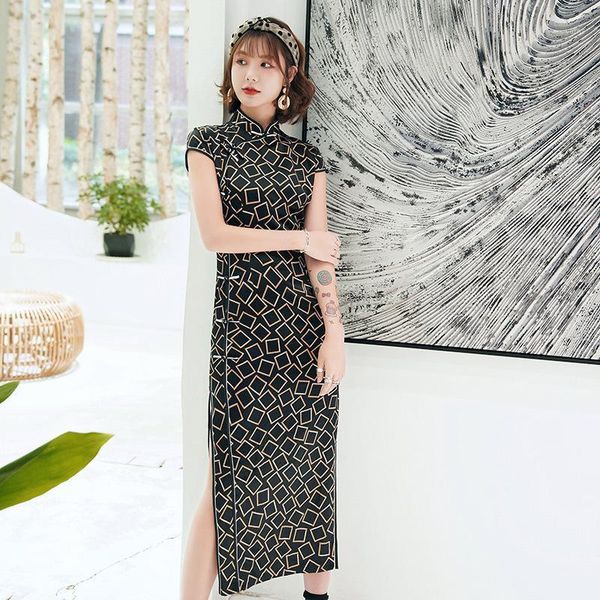 chinese women long cheongsams elegant print floral cheongsam vestidos plus size s-4xl1, Red
chinese women long cheongsams elegant print floral cheongsam vestidos plus size s-4xl1, Red