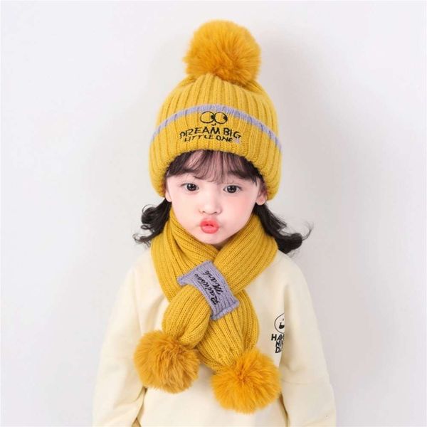 autumn winter children's two piece set baby knitted men's and women's warm scarf thickened woolen hat, Red;brown
autumn winter children's two piece set baby knitted men's and women's warm scarf thickened woolen hat, Red;brown