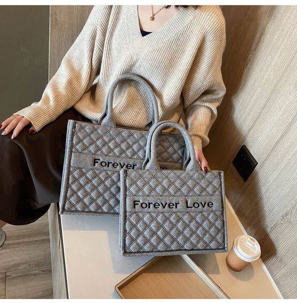 hbp women bags lattice large tote bag fashion new high-quality woolen cloth women's designer handbag high capacity portable handbag
hbp women bags lattice large tote bag fashion new high-quality woolen cloth women's designer handbag high capacity portable handbag