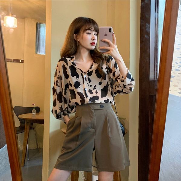hepburn shirt wide leg style suit women's summer leopard print sun protection long sleeve shirt high waist wide leg pants slimming blac, Gray
hepburn shirt wide leg style suit women's summer leopard print sun protection long sleeve shirt high waist wide leg pants slimming blac, Gray