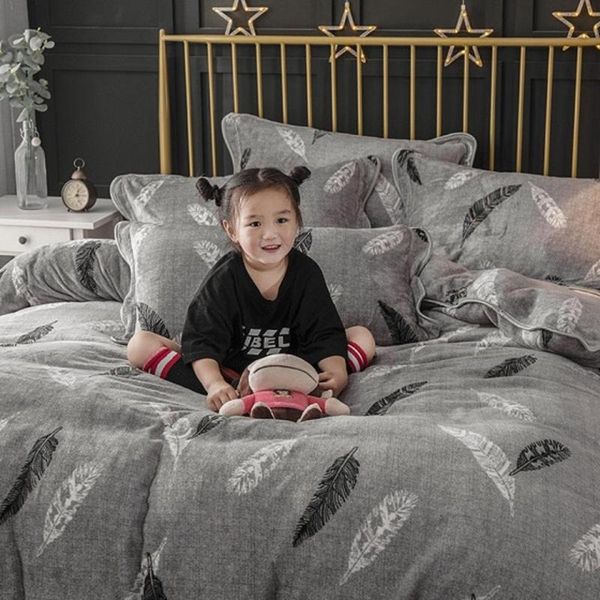 gold velvet warm 3 4 pcs modern style bed set duvet cover bed sheet pillowcases thicken leaves grey flowers more design
gold velvet warm 3 4 pcs modern style bed set duvet cover bed sheet pillowcases thicken leaves grey flowers more design