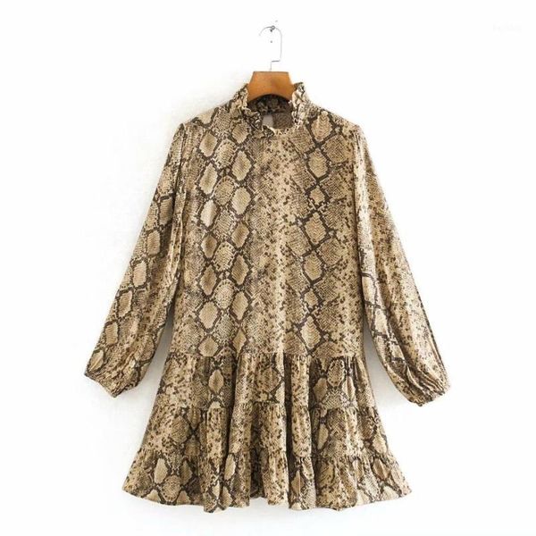 2020 women vintage ruffled collar snake skin print casual mini dress female agaric lace animal pattern vestidos dresses ds31561, Black;gray
2020 women vintage ruffled collar snake skin print casual mini dress female agaric lace animal pattern vestidos dresses ds31561, Black;gray