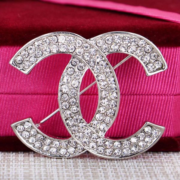 brand designer brooches stylish alloy bow brooch crystal brooch pins women clothing suits accessories letter brooches jewelry 210, Red;brown
brand designer brooches stylish alloy bow brooch crystal brooch pins women clothing suits accessories letter brooches jewelry 210, Red;brown
