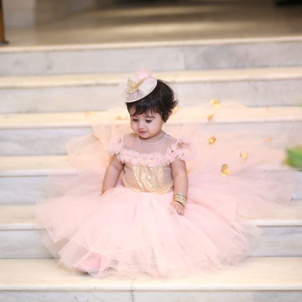 pink 2020 flower girl dresses sheer neck hand made flowers little girl wedding dresses vintage communion pageant dresses gowns f2177, White;blue
pink 2020 flower girl dresses sheer neck hand made flowers little girl wedding dresses vintage communion pageant dresses gowns f2177, White;blue