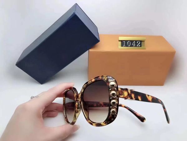 2022 fashion sunglasses stylish luxury designer woman polygon oversized square chic sunglasses for women ladies female 6 colors with box, White;black
2022 fashion sunglasses stylish luxury designer woman polygon oversized square chic sunglasses for women ladies female 6 colors with box, White;black