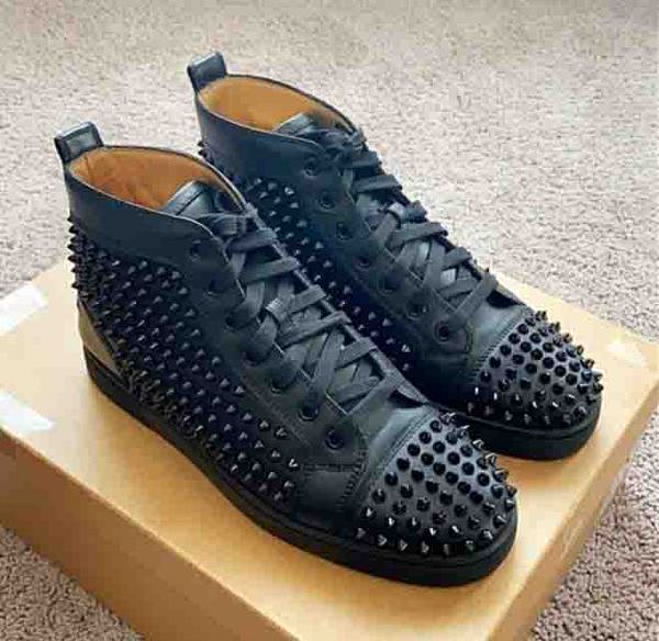 men women casual shoes designs red bottom leather studded spikes fashion inside sheepskin leather sneakers low-sports trainers shoes, Black
men women casual shoes designs red bottom leather studded spikes fashion inside sheepskin leather sneakers low-sports trainers shoes, Black