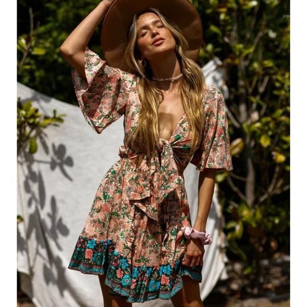 hippie floral printed mini dress bow v neck ruffle sleeve vintage vestidos 2020 summer beach boho casual clothes women dresses1, Black;gray
hippie floral printed mini dress bow v neck ruffle sleeve vintage vestidos 2020 summer beach boho casual clothes women dresses1, Black;gray