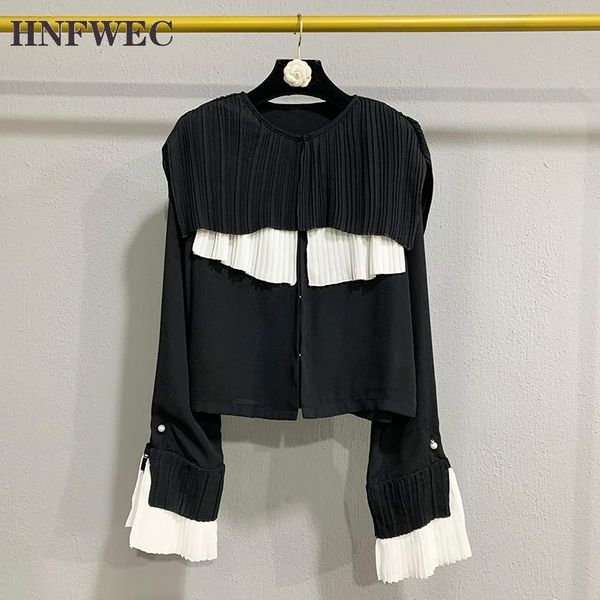 2021 autumn new design black and white colored flare sleeve o neck jacket v459, Black;brown
2021 autumn new design black and white colored flare sleeve o neck jacket v459, Black;brown