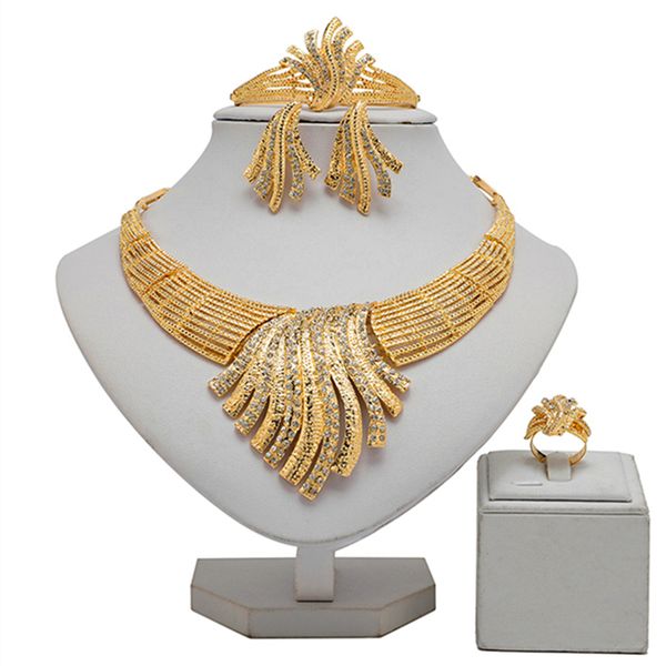 zuodi изысканный dubai gold люкс комплект ювелирных изделий нигерийский wedding женщина аксессуары комплект ювелирных изделий африканских ша, Silver
zuodi изысканный dubai gold люкс комплект ювелирных изделий нигерийский wedding женщина аксессуары комплект ювелирных изделий африканских ша, Silver