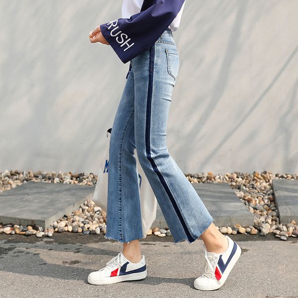 2021 spring new fashion casual women's wear versatile slim elastic nine point micro flared jeans, Blue
2021 spring new fashion casual women's wear versatile slim elastic nine point micro flared jeans, Blue