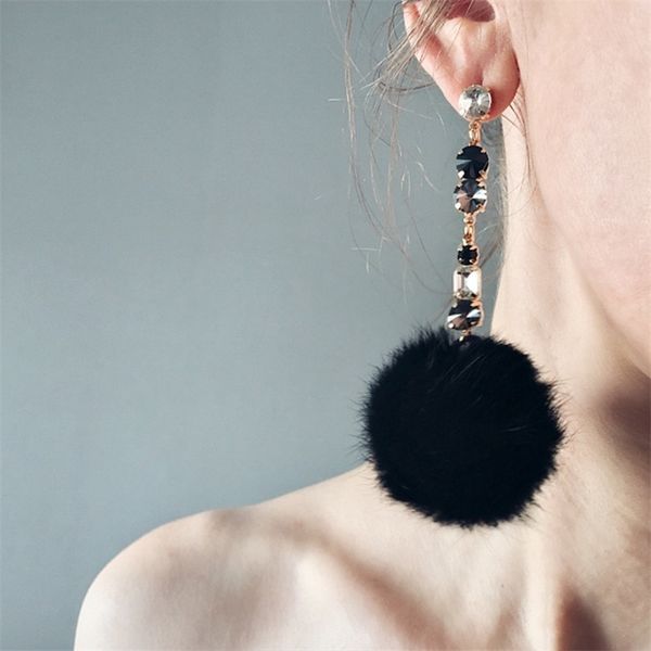 emanco luxury hairball round crystal dangle earrings gifts for women copper&rhinestone fashion jewelry cosmetic cloth jewelry y200323, Golden
emanco luxury hairball round crystal dangle earrings gifts for women copper&rhinestone fashion jewelry cosmetic cloth jewelry y200323, Golden