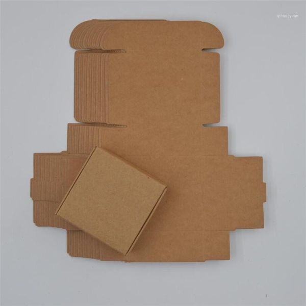 50pcs/lot small kraft cardboard packing gift box handmade soap packaging candy box for wedding decorations event party supplies1
50pcs/lot small kraft cardboard packing gift box handmade soap packaging candy box for wedding decorations event party supplies1