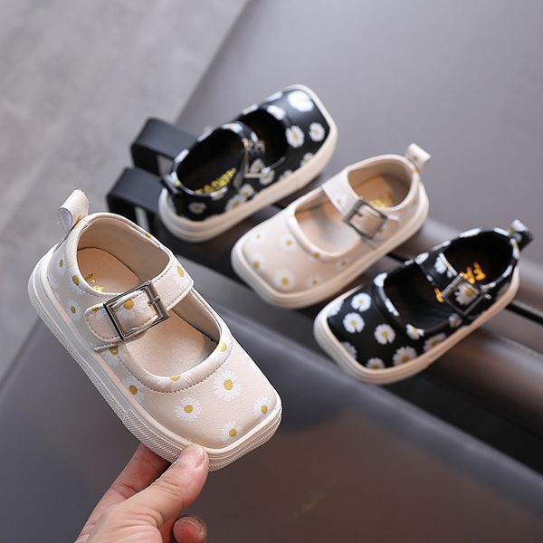 autumn children's casual leather shoes chrysanthemum princess soft bottom sports shoes 1-3 years old children's shoes t200709, Black;red
autumn children's casual leather shoes chrysanthemum princess soft bottom sports shoes 1-3 years old children's shoes t200709, Black;red