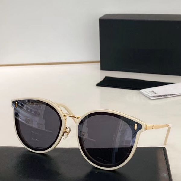 new advanced fashion sunglasses for womens square frame new sun glasses simple atmosphere wild style uv400 protection lens eyewear ch5781, White;black
new advanced fashion sunglasses for womens square frame new sun glasses simple atmosphere wild style uv400 protection lens eyewear ch5781, White;black