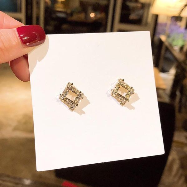 Dominated new 2020 geometric square Delicate crystal Stud earrings Women contracted Jewelry1, Golden;silver
Dominated new 2020 geometric square Delicate crystal Stud earrings Women contracted Jewelry1, Golden;silver