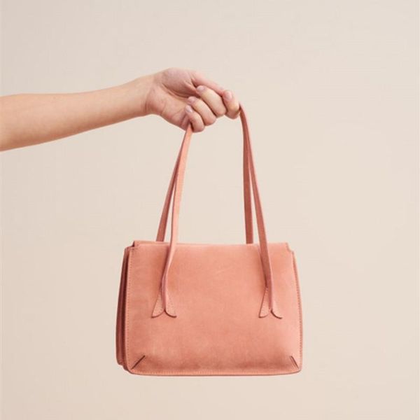 three-layer retro hand bag female 2020 spring new simple fashion shoulder bag
three-layer retro hand bag female 2020 spring new simple fashion shoulder bag