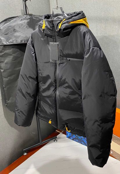 new fashion winter men longsleeve casual downcoat parkas asian size 44-52 long outcoat black color
new fashion winter men longsleeve casual downcoat parkas asian size 44-52 long outcoat black color