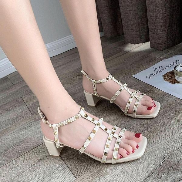 neue lackleder spannend high heels frauen einzigartige designer bezieht sich auf kleid hochzeitsschuhe schuhe zapatos mujer #923q
neue lackleder spannend high heels frauen einzigartige designer bezieht sich auf kleid hochzeitsschuhe schuhe zapatos mujer #923q