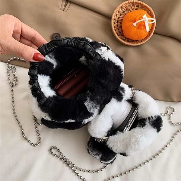 fashion cow pattern shoulder messenger bag women vintage plush small handbags wristlet travel street clutch
fashion cow pattern shoulder messenger bag women vintage plush small handbags wristlet travel street clutch