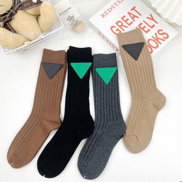 womens socks pure cotton classic armband decoration autumn and winter italian style fashionable long socks average code, Black;white
womens socks pure cotton classic armband decoration autumn and winter italian style fashionable long socks average code, Black;white