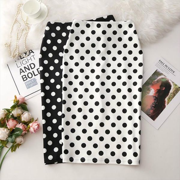 2020 новый урожай polka dot печати юбка для женщин корея моды дамы midi юбка sexy summer цветочные слим кнопка юбки, Black
2020 новый урожай polka dot печати юбка для женщин корея моды дамы midi юбка sexy summer цветочные слим кнопка юбки, Black