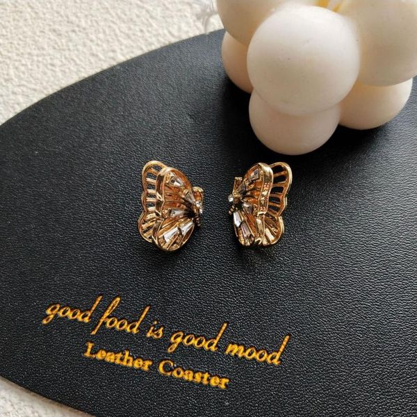sncsdk 2021 creative retro korean cut air quality elegant rhinestone butterfly women stud earrings all-match fashion accessories, Golden;silver
sncsdk 2021 creative retro korean cut air quality elegant rhinestone butterfly women stud earrings all-match fashion accessories, Golden;silver
