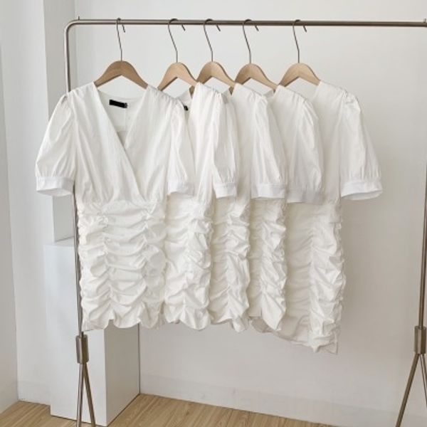 wind and waves elder sister skirt dress white celebrity bubble sleeve pleated v-neck dress 2020 summer show thin skirt kfekj, Black;gray
wind and waves elder sister skirt dress white celebrity bubble sleeve pleated v-neck dress 2020 summer show thin skirt kfekj, Black;gray