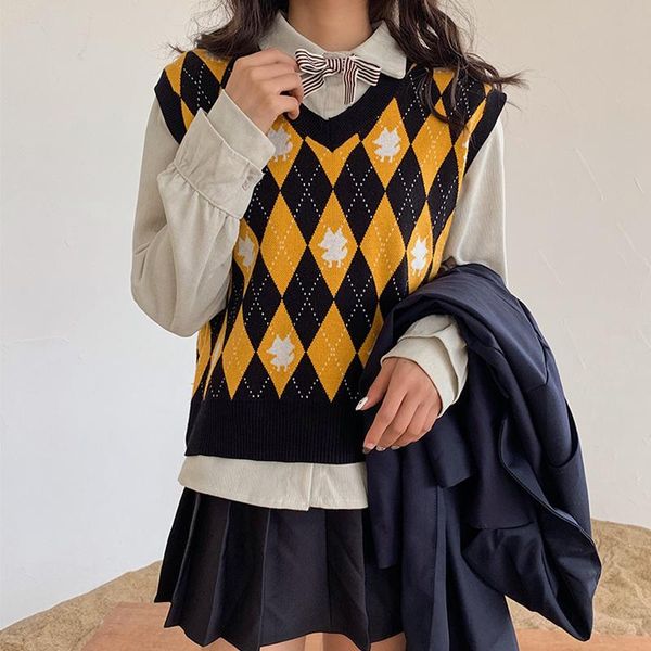 women's vests casual women knitted sweater sleeveless diamond pattern vest winter 2021 fashion female, Black;white
women's vests casual women knitted sweater sleeveless diamond pattern vest winter 2021 fashion female, Black;white