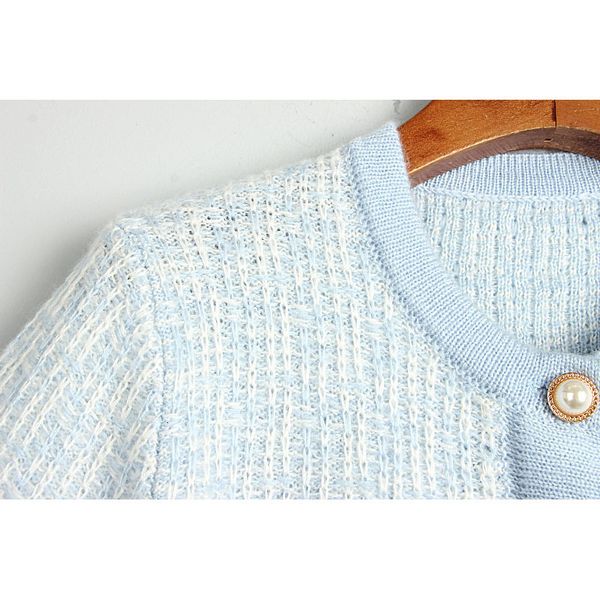 2021 chic women cardigans from male o-neck requirement loose pearl buttons mrs outerwear bluffs england girl clothes o01x, White;black
2021 chic women cardigans from male o-neck requirement loose pearl buttons mrs outerwear bluffs england girl clothes o01x, White;black