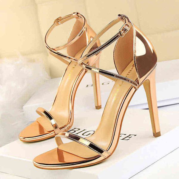 women's -heeled sandals, shoes with zipper and ankle buckle, 11cm high heels, very suitable for parties, 2020, novel, Black
women's -heeled sandals, shoes with zipper and ankle buckle, 11cm high heels, very suitable for parties, 2020, novel, Black