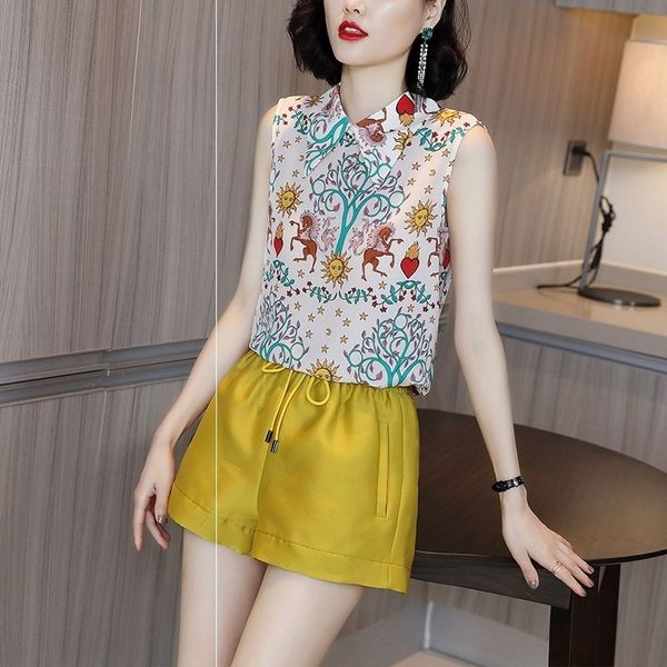 31p3z fashion suit shorts shirtsilk shirt women's set 2020 new sleeveless shorts printed shirt casual versatile wide leg silk two-piece, Gray
31p3z fashion suit shorts shirtsilk shirt women's set 2020 new sleeveless shorts printed shirt casual versatile wide leg silk two-piece, Gray