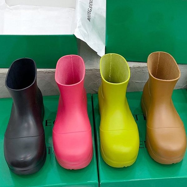 2021 fashion puddle women designer short rainboots light waterproof casual shoes genuine leather rubber oversized sole various colors boots, Black
2021 fashion puddle women designer short rainboots light waterproof casual shoes genuine leather rubber oversized sole various colors boots, Black