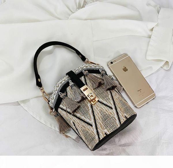 luxury designer woman handbag classic cross body small flap bags shoulder bag drop shipping
luxury designer woman handbag classic cross body small flap bags shoulder bag drop shipping