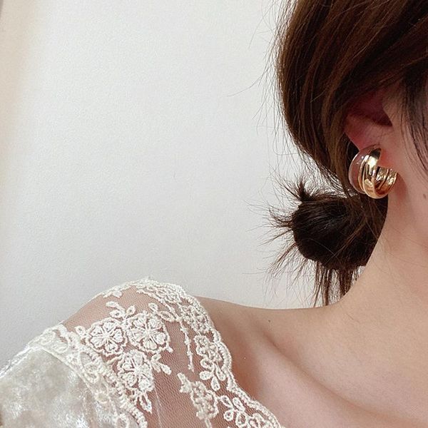 hoop & huggie vivilady prevent allergy double round c shape women earrings chic drop glaze charming for female party jewelry brincos, Golden;silver
hoop & huggie vivilady prevent allergy double round c shape women earrings chic drop glaze charming for female party jewelry brincos, Golden;silver