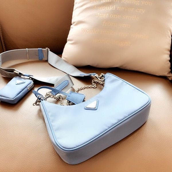 2020 new sell fashion woman bag designer genuine leather with waterproof nylon lady handbag hobo woman bag
2020 new sell fashion woman bag designer genuine leather with waterproof nylon lady handbag hobo woman bag
