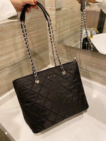 2020 ladies shopping bag designer shoulder strap shopping bag ladies casual hand shopping bag factory sale ing
2020 ladies shopping bag designer shoulder strap shopping bag ladies casual hand shopping bag factory sale ing