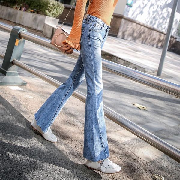 women's jeans cowboy micro-wide leg pants women 2021 korean version of the large bell-bottomed legs studded stitching denim, Blue
women's jeans cowboy micro-wide leg pants women 2021 korean version of the large bell-bottomed legs studded stitching denim, Blue