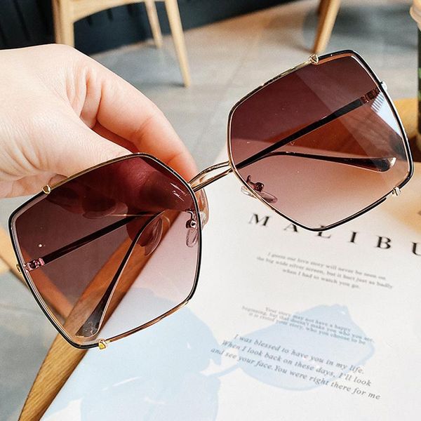 2021 New Oversized Square Sunglasses For Women Vintage Alloy Unique Lens Sun Glasses Female Gradient Shades, White;black
2021 New Oversized Square Sunglasses For Women Vintage Alloy Unique Lens Sun Glasses Female Gradient Shades, White;black