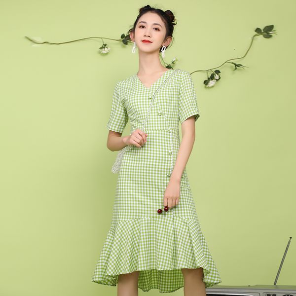 2020 ladies summer dress retro, jagged green v-neck dress, fashion par fishtail mid-length dress h0, Black;gray
2020 ladies summer dress retro, jagged green v-neck dress, fashion par fishtail mid-length dress h0, Black;gray
