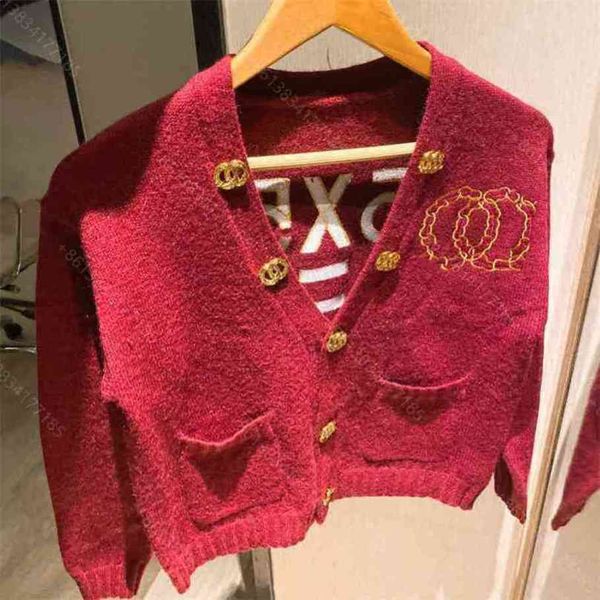 21ss designer clothes wool sweater coat women cc logo brand autumn winter knitted cardigan jacket long sleeve girls casual sweaters factory, White;black
21ss designer clothes wool sweater coat women cc logo brand autumn winter knitted cardigan jacket long sleeve girls casual sweaters factory, White;black