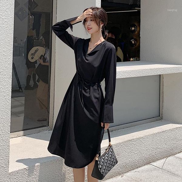 make good quality autumn new dress female long-sleeved v-neck black lace-up show thin fashion1, Black;gray
make good quality autumn new dress female long-sleeved v-neck black lace-up show thin fashion1, Black;gray