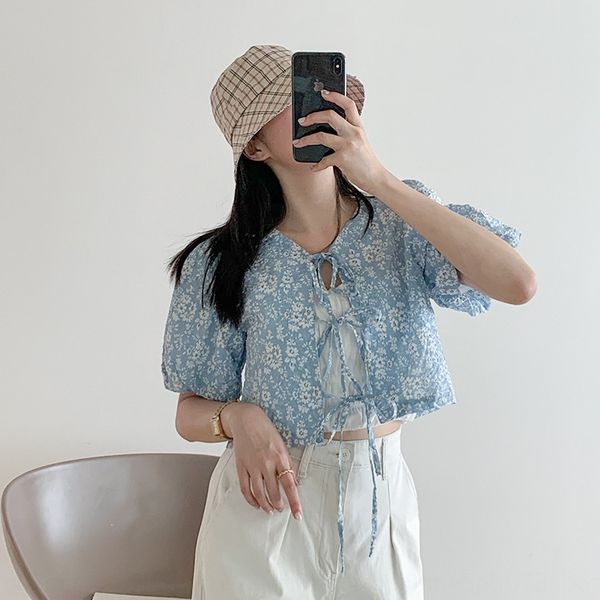 liangye2020 early autumn design sense new strap pullovershoulder strap pullover bubble sleeve cardigan short sleeve pullover shirt for women, White
liangye2020 early autumn design sense new strap pullovershoulder strap pullover bubble sleeve cardigan short sleeve pullover shirt for women, White