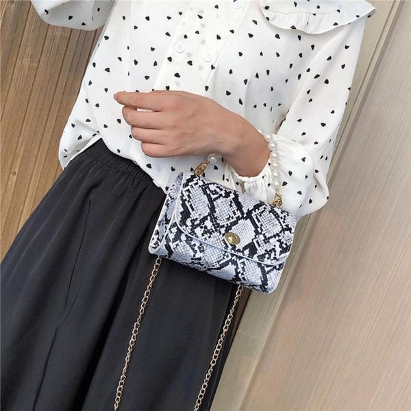 fashion ladies pearls decor snake print shoulder messenger handbags casual pu leather women chain crossbody bags
fashion ladies pearls decor snake print shoulder messenger handbags casual pu leather women chain crossbody bags