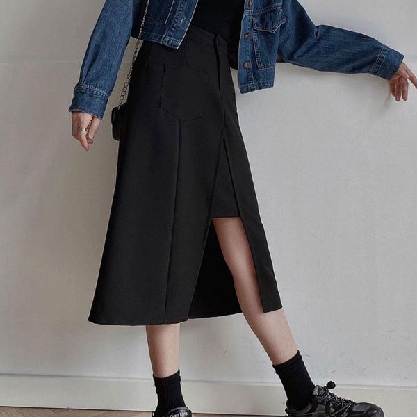 skirts 2021 spring women buttton zipper high waist slim a-line skirt femme irregular split black streetwear
skirts 2021 spring women buttton zipper high waist slim a-line skirt femme irregular split black streetwear