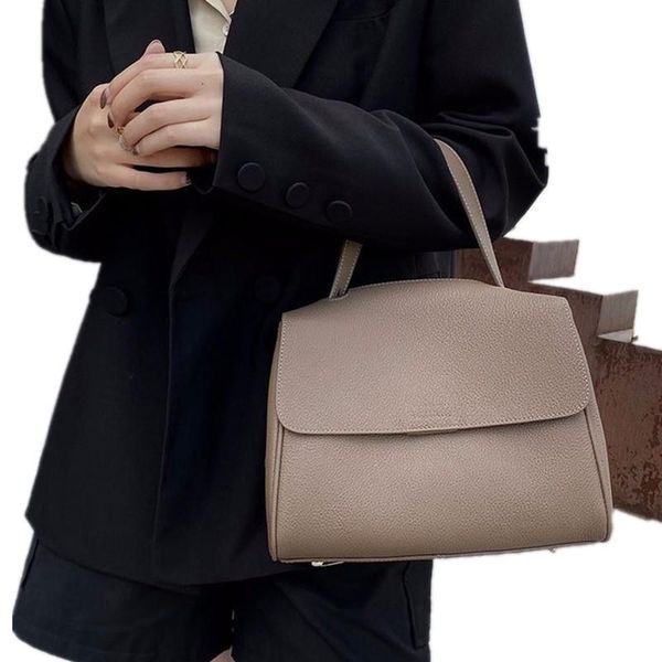 shoulder bags soft genuine leather large bag women's luxury fashion small hand for women messenger female daily purse
shoulder bags soft genuine leather large bag women's luxury fashion small hand for women messenger female daily purse