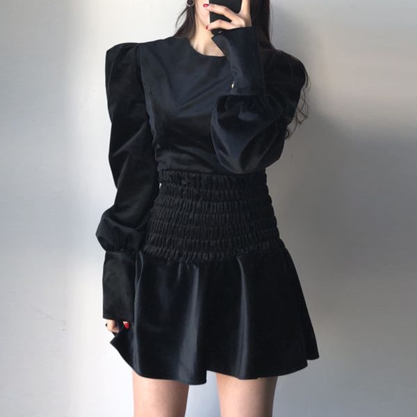 2021 new autumn ruffle pleated slim women o-neck long sleeve female black patchwork a-line es mini party vestidos z9mi, Black;gray
2021 new autumn ruffle pleated slim women o-neck long sleeve female black patchwork a-line es mini party vestidos z9mi, Black;gray