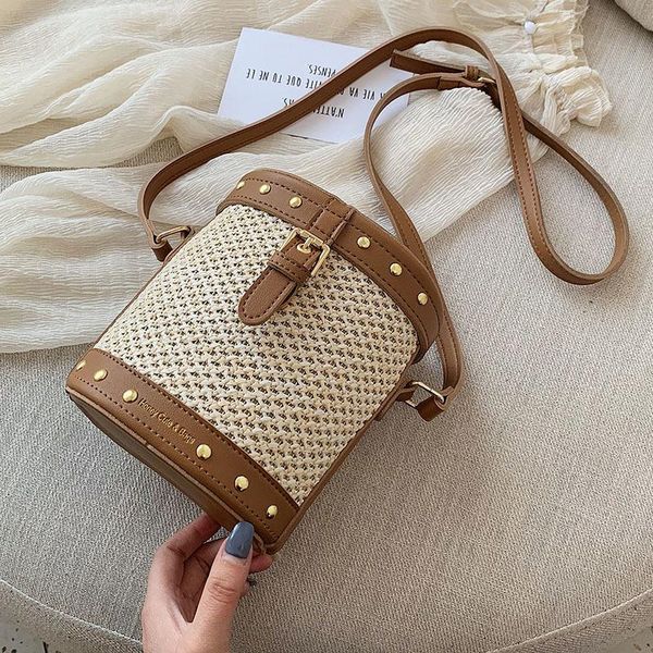 2020 rivet design straw drum bag for women small crossbody bags ladies summer travel messenger shoulder bag female handbags
2020 rivet design straw drum bag for women small crossbody bags ladies summer travel messenger shoulder bag female handbags