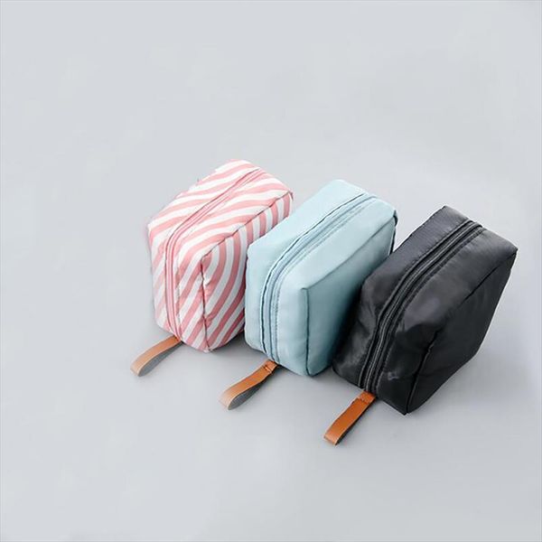 mini solid color cosmetic bag square travel portable small handbag travel toiletry storage bag beauty makeup
mini solid color cosmetic bag square travel portable small handbag travel toiletry storage bag beauty makeup