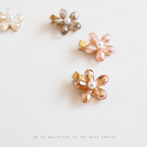 guoxiao fresh internet influencer hair clip simple hair accessories sweet crystal flower small hair clip side clip bang fashion design, Golden;white
guoxiao fresh internet influencer hair clip simple hair accessories sweet crystal flower small hair clip side clip bang fashion design, Golden;white