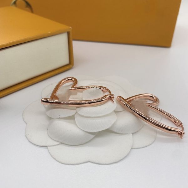 fashion brand design double letter metal love earrings gold earrings women's charm wedding party jewelry gifts, Golden 
fashion brand design double letter metal love earrings gold earrings women's charm wedding party jewelry gifts, Golden